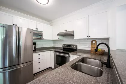 Kitchen Island Photo of 20 8155 164th Street, Surrey, BC