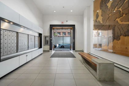 Hallway Photo of 810 66 W Cordova Street, Vancouver, BC