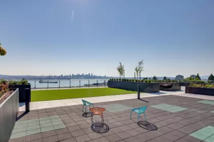 Outdoor Patio Photo of 663 422 E 3rd Street, North Vancouver, BC