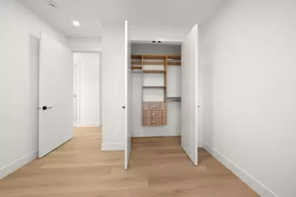 Entry Foyer Photo of 1 1278 E 63rd Avenue, Vancouver, BC