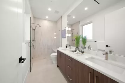 Laundry Room Photo of 1 1278 E 63rd Avenue, Vancouver, BC