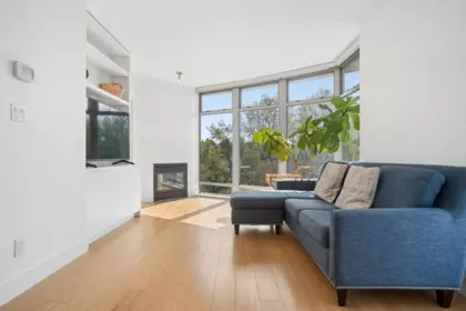 Family Room Photo of 902 2965 Fir Street, Vancouver, BC