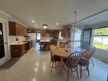 Powder Room Photo of 8668 143a Street, Surrey, BC