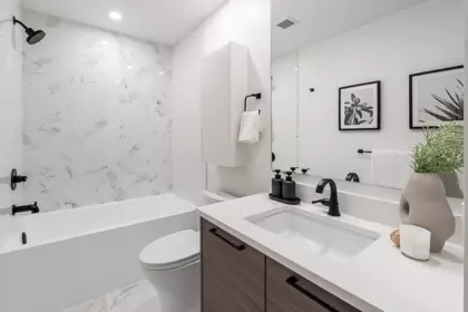 Kitchen Photo of 309 422 Lakewood Drive, Vancouver, BC