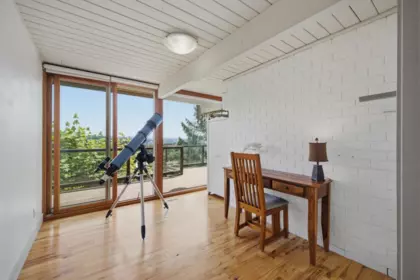 Basement Recreation Room Photo of 820 Younette Drive, West Vancouver, BC