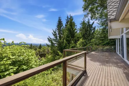 Family Room Photo of 820 Younette Drive, West Vancouver, BC