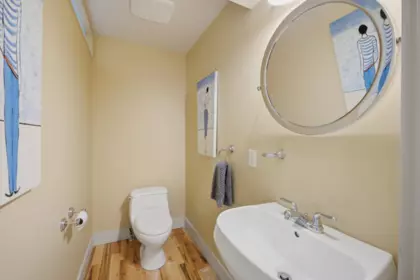 Laundry Room Photo of 820 Younette Drive, West Vancouver, BC