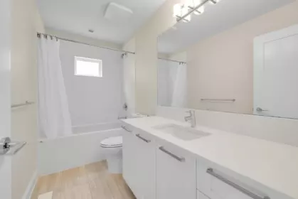 Guest Bathroom Photo of 12955 15a Avenue, Surrey, BC