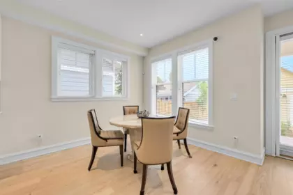 Kitchen Island Photo of 12955 15a Avenue, Surrey, BC