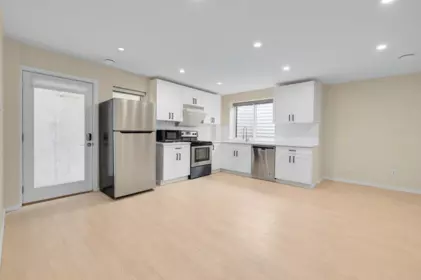 Laundry Room Photo of 12955 15a Avenue, Surrey, BC