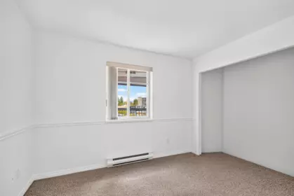Breakfast Nook Photo of 202 5470 Inlet Avenue, Sechelt, BC