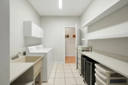 Hallway Photo of 7508 146 Street, Surrey, BC