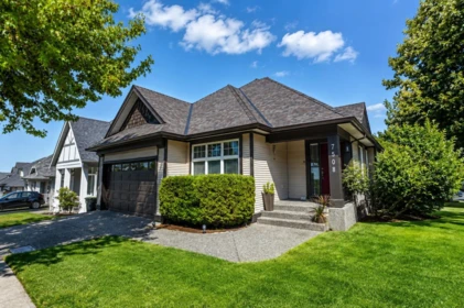 Hot Tub / Spa Photo of 7508 146 Street, Surrey, BC