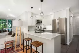 203 3235 W 4th Avenue, Vancouver, BC