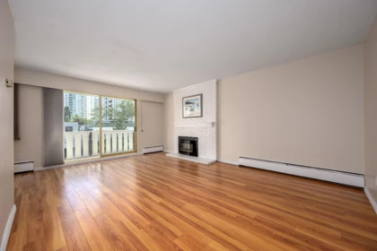 302 1345 Chesterfield Avenue, North Vancouver, BC, North vancouver — Apartment/Condo for sale