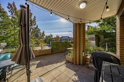 Entry Foyer Photo of 107 1633 Mackay Avenue, North Vancouver, BC