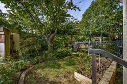Hot Tub / Spa Photo of 107 1633 Mackay Avenue, North Vancouver, BC