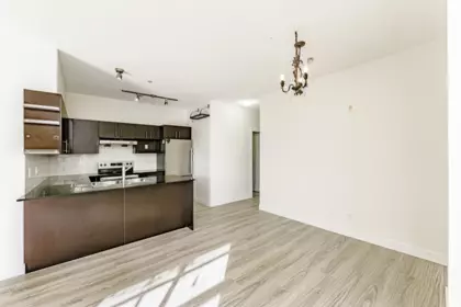 Kitchen Photo of 107 1633 Mackay Avenue, North Vancouver, BC