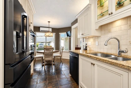 Breakfast Nook Photo of 76 1973 Winfield Drive, Abbotsford, BC