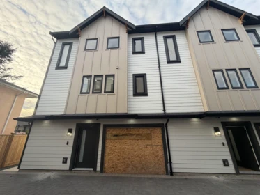 1 7087 Mary Avenue, Burnaby, BC, Burnaby — Half Duplex for sale