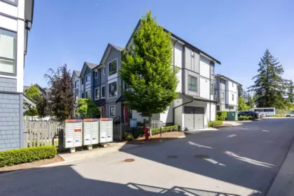 Community Amenities Photo (Clubhouse) of 13 16760 25 Avenue, Surrey, BC
