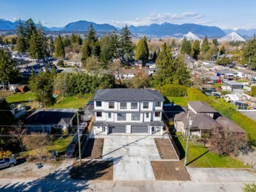 101 14259 Park Drive, Surrey, BC, Surrey — Half Duplex for sale
