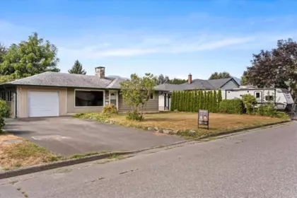 9647 Windsor Street, Chilliwack, BC, Chilliwack — Single Family Residence for sale