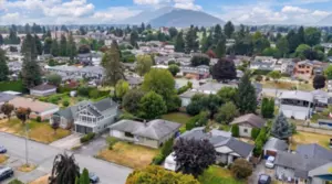 9647 Windsor Street, Chilliwack, BC