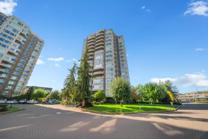 302 3150 Gladwin Road, Abbotsford, BC, Abbotsford — Apartment/Condo for sale