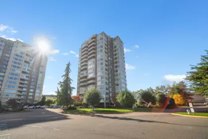 302 3150 Gladwin Road, Abbotsford, BC, Abbotsford — Apartment/Condo for sale