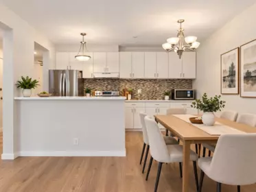 109 1033 St. Georges Avenue, North Vancouver, BC, North vancouver — Apartment/Condo for sale