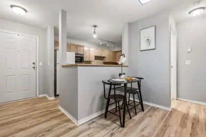 239 33173 Old Yale Road, Abbotsford, BC, Abbotsford — Apartment/Condo for sale