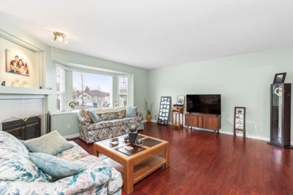 8251 Wharton Place, Mission, BC, Mission — Single Family Residence for sale