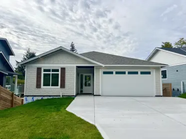 6319 Burdett Road, Sechelt, BC, Sechelt — Single Family Residence for sale