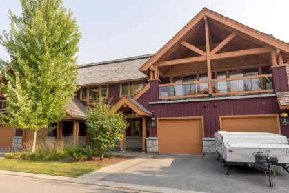 B 4871 Casabella Crescent, Whistler, BC, Whistler — Townhouse for sale