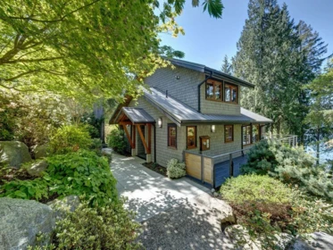 5950 Tillicum Bay Road, Sechelt, BC, Sechelt — Single Family Residence for sale