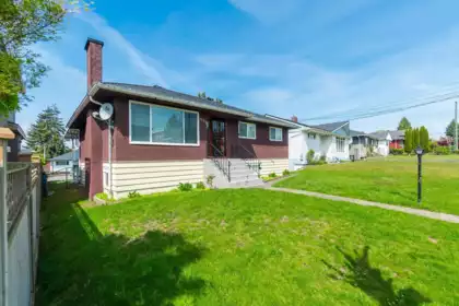 5137 Lorraine Avenue, Burnaby, BC, Burnaby — Single Family Residence for sale