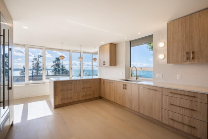 101 15050 Prospect Avenue, White Rock, BC, White rock — Apartment/Condo for sale