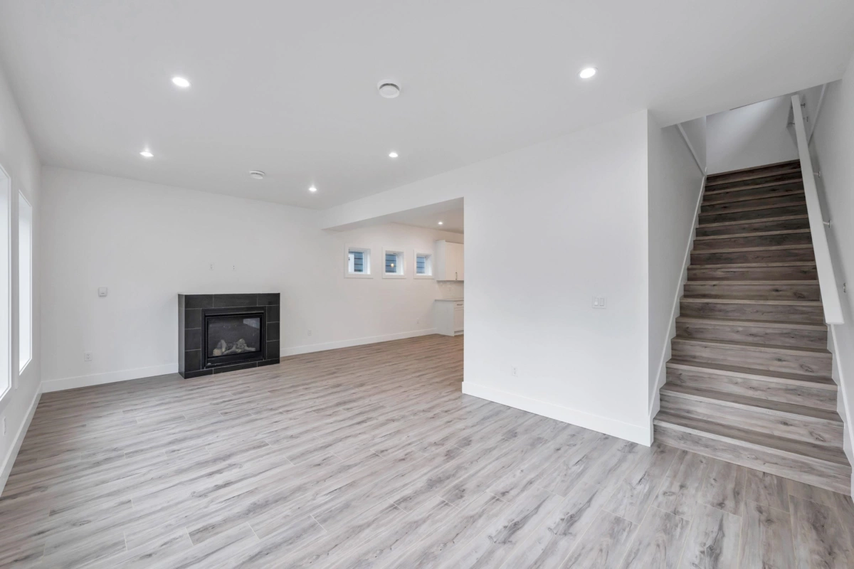Dining Area Photo of 34 750 Hot Springs Road Street, Harrison Hot Springs, BC