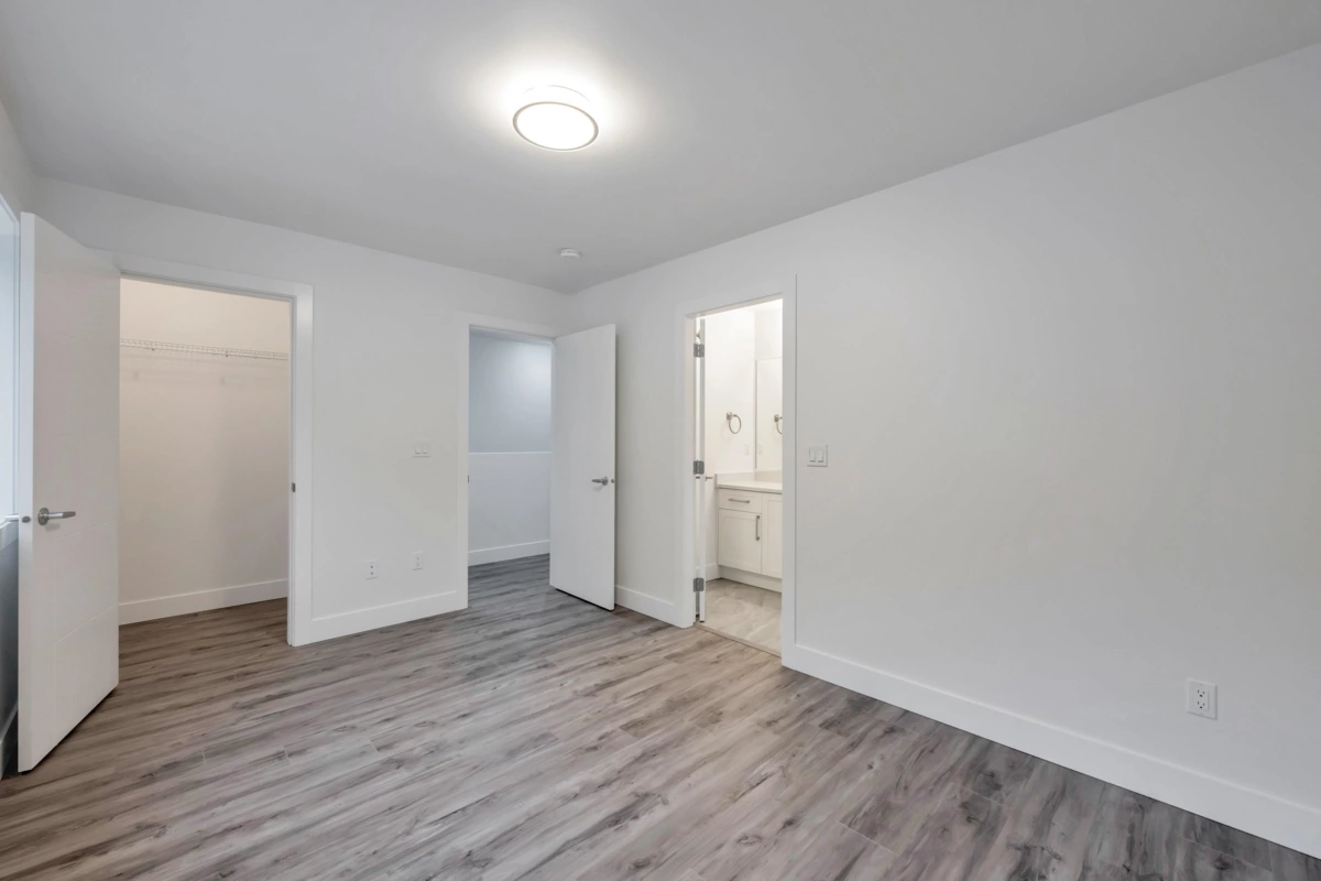 Entry Foyer Photo of 34 750 Hot Springs Road Street, Harrison Hot Springs, BC