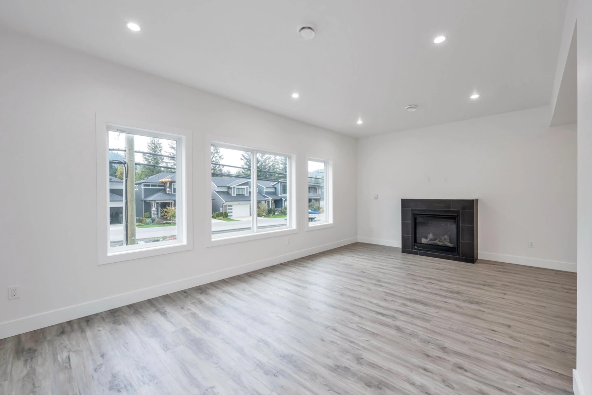 Exterior Rear Photo of 34 750 Hot Springs Road Street, Harrison Hot Springs, BC