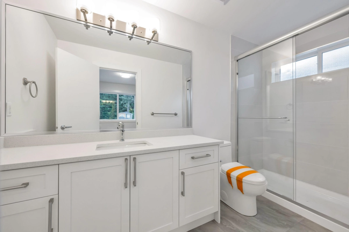 Hallway Photo of 34 750 Hot Springs Road Street, Harrison Hot Springs, BC