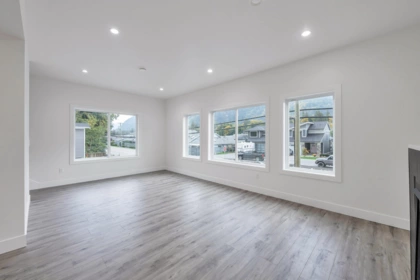 34 750 Hot Springs Road Street, Harrison Hot Springs, BC, Harrison Hot Springs — Single Family Residence for sale