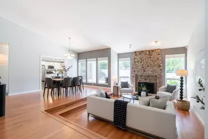 5962 Southpark Close, Surrey, BC, Surrey — Single Family Residence for sale