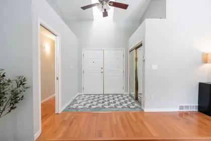 5962 Southpark Close, Surrey, BC, Surrey — Single Family Residence for sale
