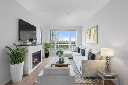 214 2970 King George Boulevard, White Rock, BC, White Rock — Apartment/Condo for sale