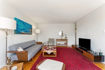 205 1750 Esquimalt Avenue, West Vancouver, BC, West Vancouver — Apartment/Condo for sale
