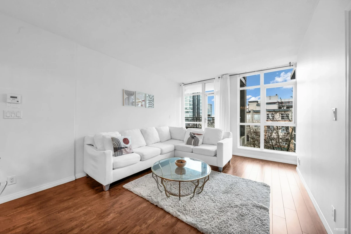 Walk-In Closet Photo of 409 100 E Esplanade Street, North Vancouver, BC