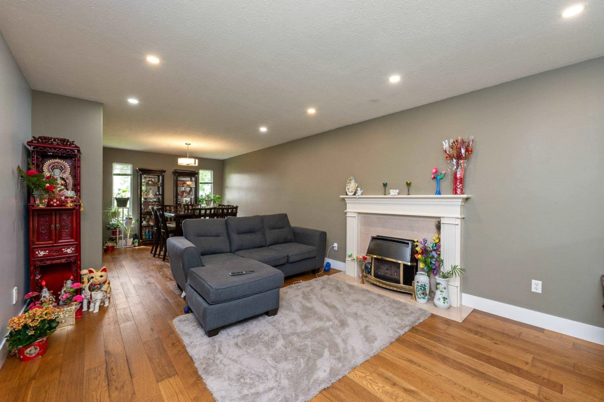 Breakfast Nook Photo of 22342 Old Yale Road, Langley, BC