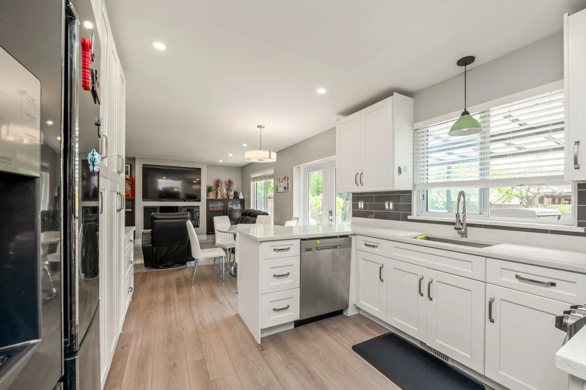 Entry Foyer Photo of 22342 Old Yale Road, Langley, BC